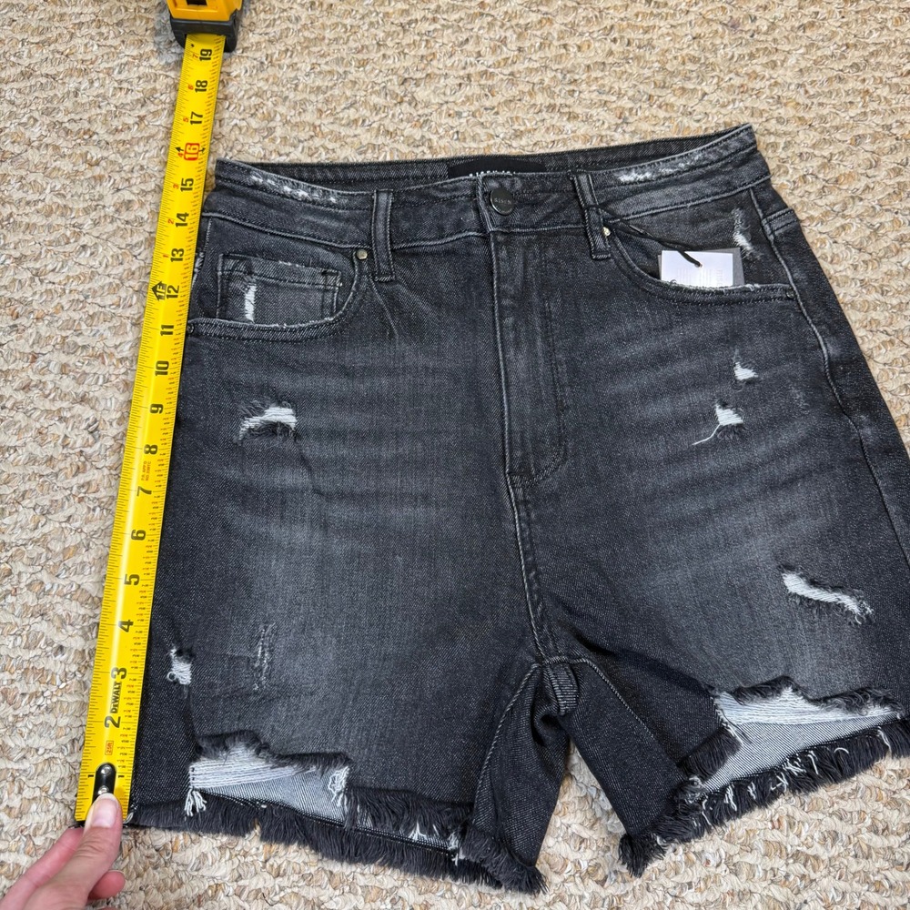 NWT Risen Jeans Womens High Rise Distressed Denim Shorts Black Summer Size L - Picture 8 of 9